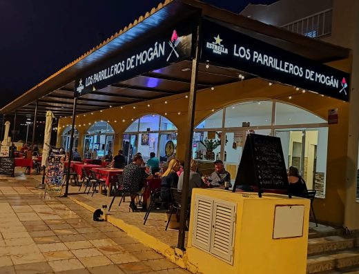 Restaurante Grill Los Parrilleros De Mogán - Foto 1