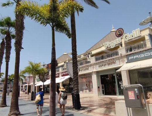 Apartamentos en Primera Línea de Playa Las Vistas