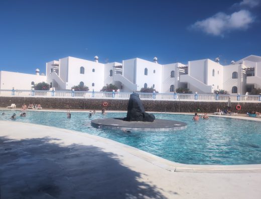 Apartamentos Teguisol