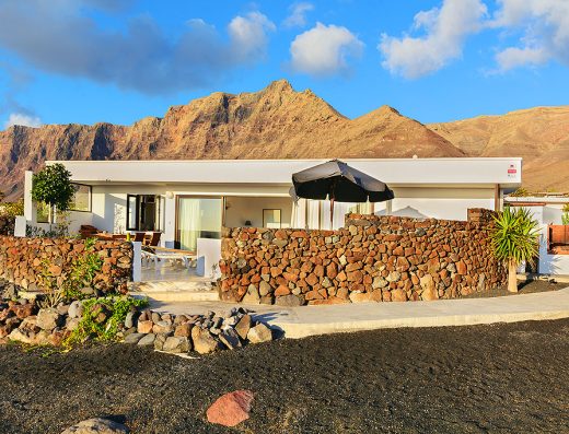 Bungalows Playa Famara