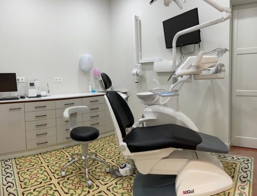 Clínica Dental Rocío Juncal - Foto 2