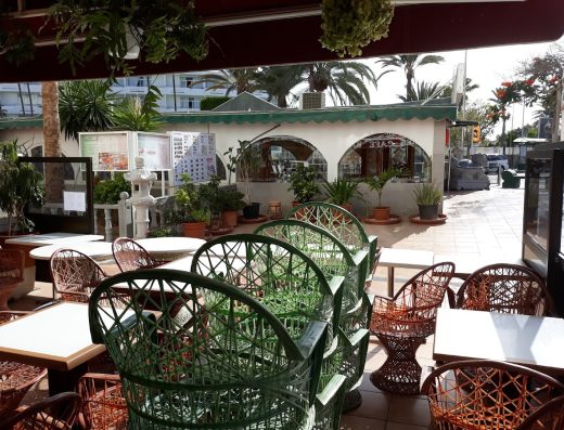 Deutsche Cafe Bar