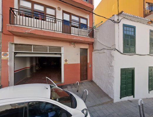 El Mercado Apartment