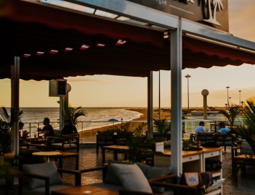 La Costa Cocktail & Bar