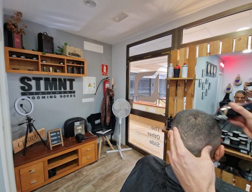 Peluquería Y Barbería The Other Side - Foto 3