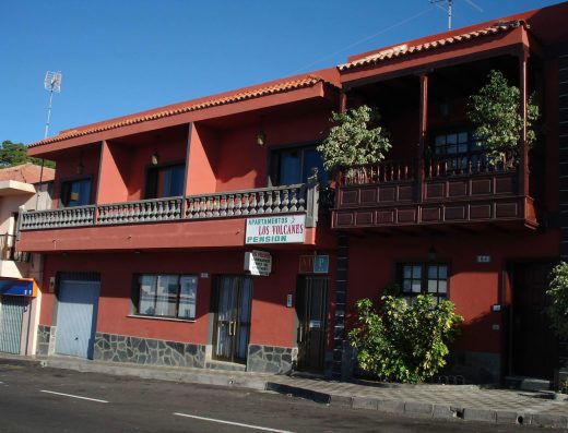 Pensión y Apartamentos Los Volcanes