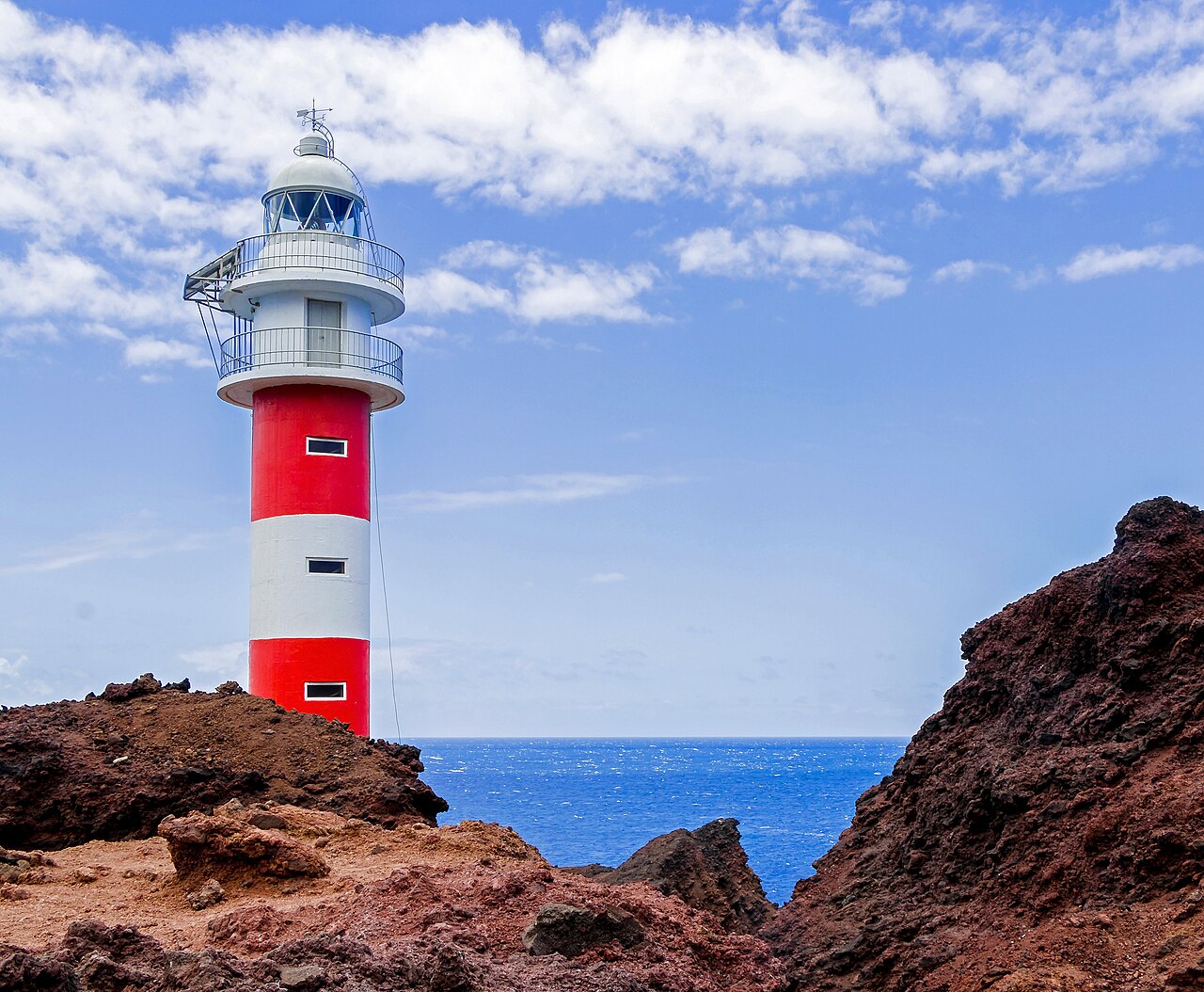 Faro de Punta de Teno