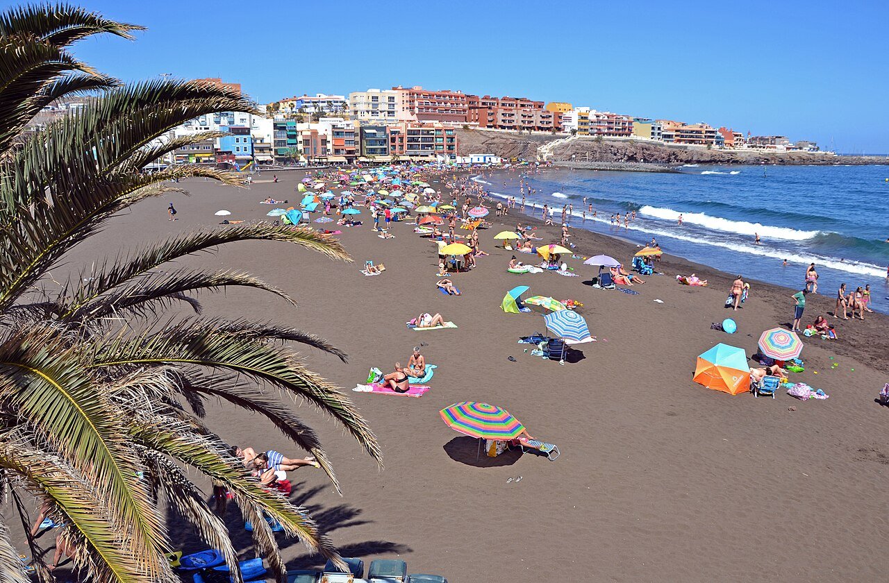 Playa de Melenara (Telde): el baño, el marisco y cómo llegar (Gran Canaria)