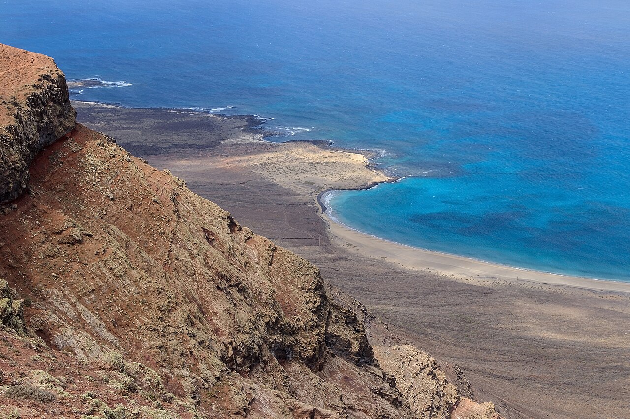 Mirador del Río (Lanzarote): vista su La Graciosa dal Risco de Famara (Lanzarote)