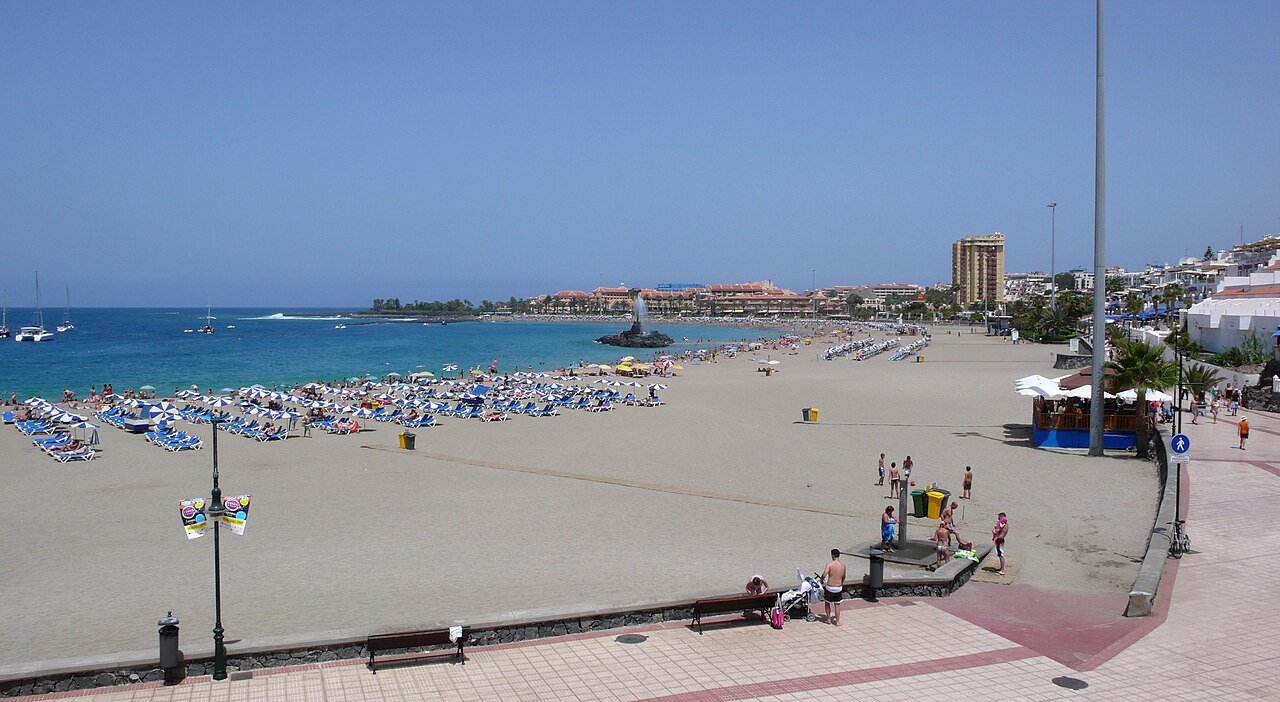 Playa de Las Vistas (Teneryfa): rodzinna plaża w Aronie (Tenerife)