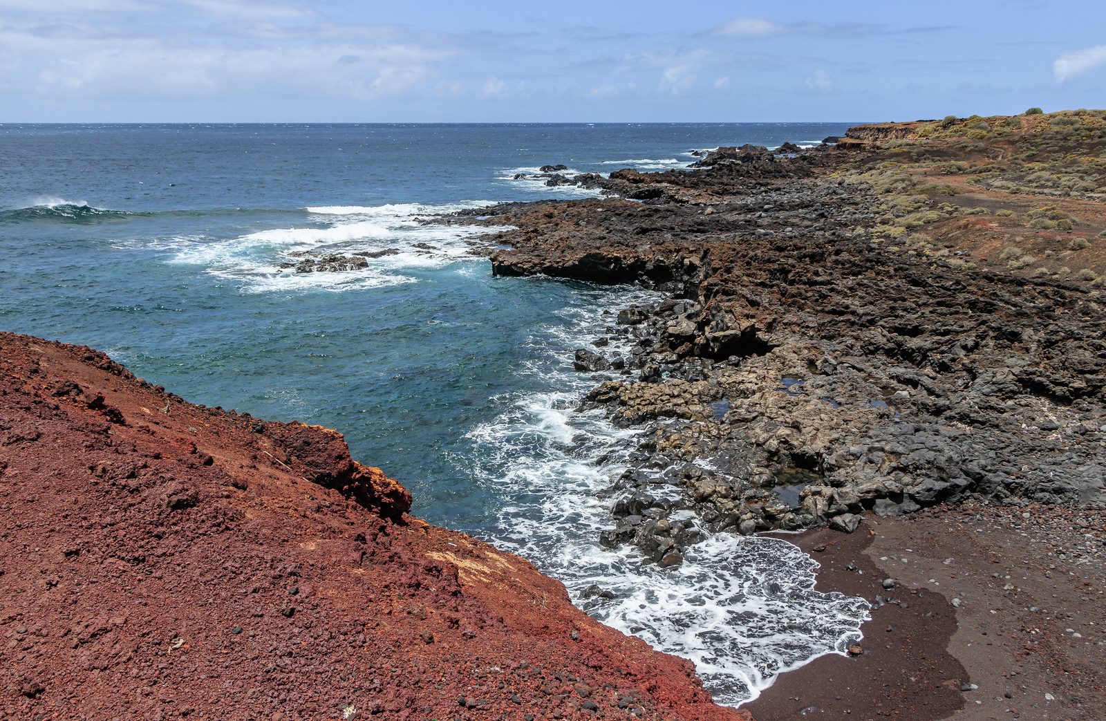 Punta de Teno (Tenerife): faro, acantilados y acceso regulado (Tenerife)