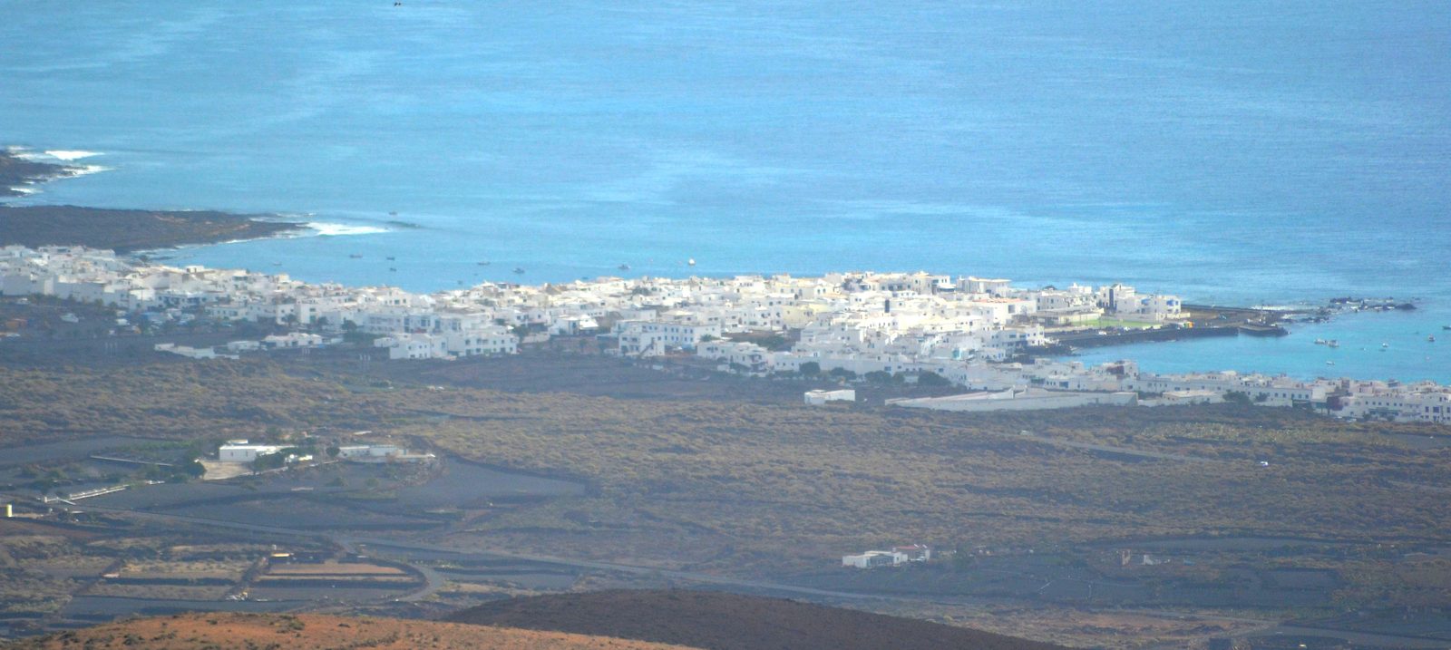 Punta Mujeres (Lanzarote): piscinas naturales y costa volcánica del norte (Lanzarote)