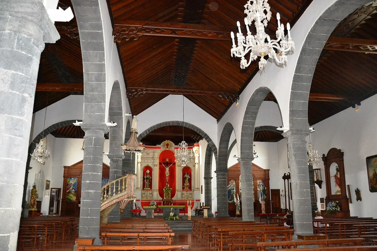 Iglesia de San Ginés, el corazón histórico junto al Charco, Arrecife