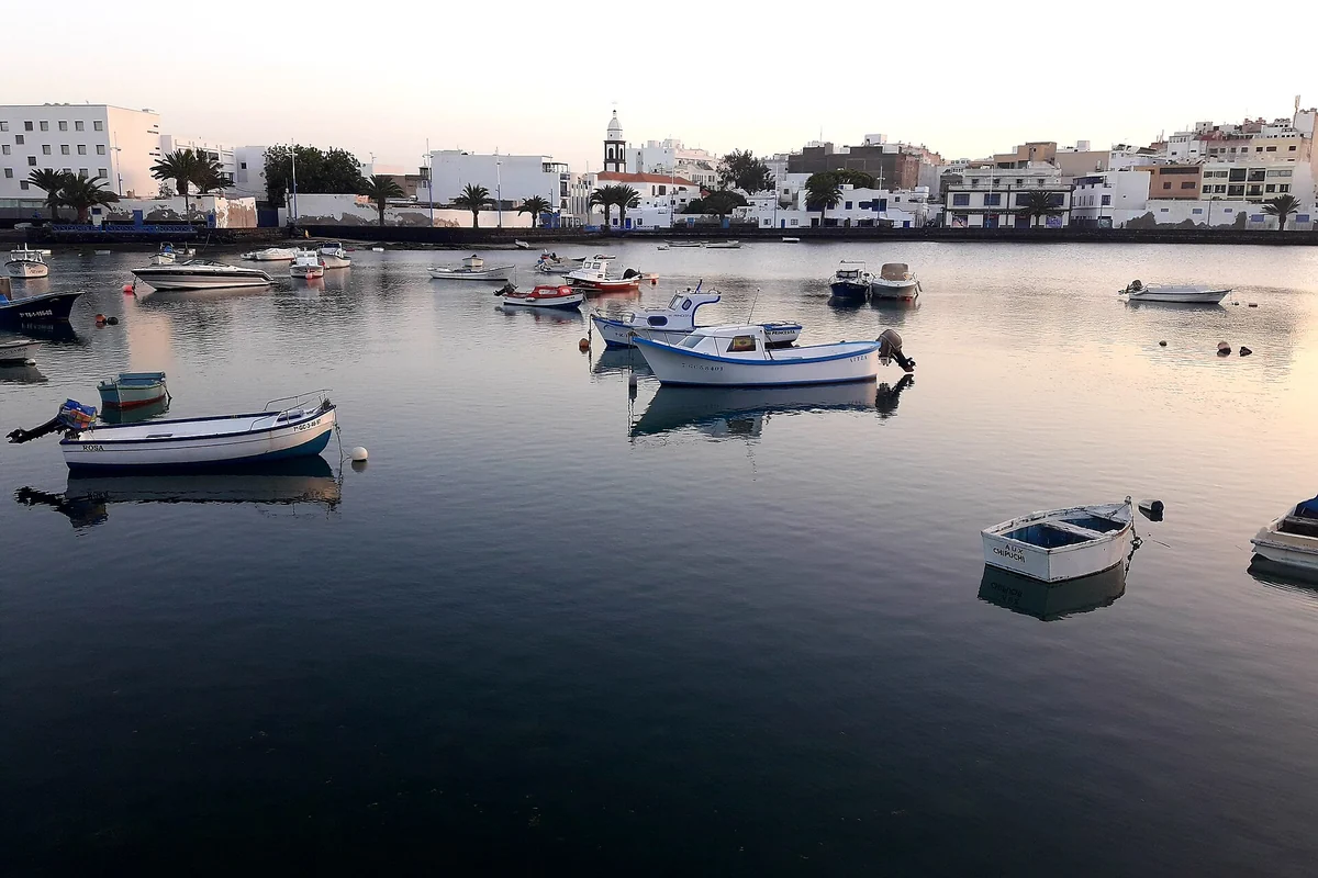 La Recova y El Charco, Arrecife en escala cotidiana, Arrecife