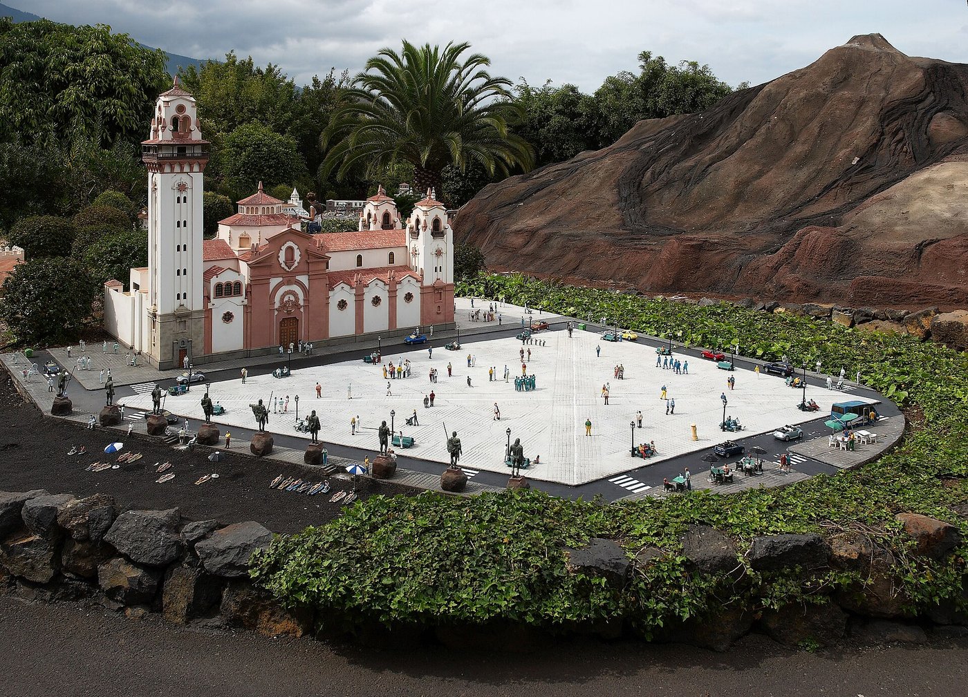 Casco histórico, Calle de la Arena y paseo marítimo, Candelaria