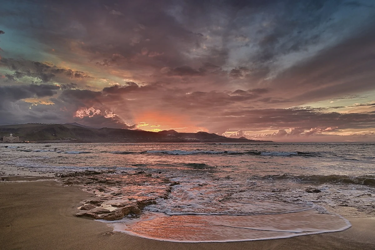 Las Canteras, playa urbana y La Barra, Gran Canaria