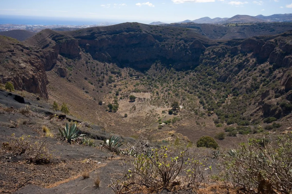 Caldera de Bandama, volcán junto a la capital, Gran Canaria