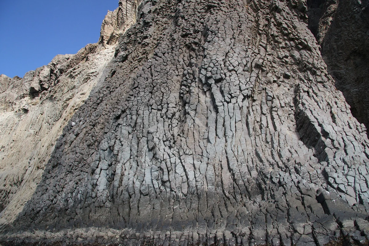 Los Órganos, columnas de basalto vistas desde el mar, La Gomera