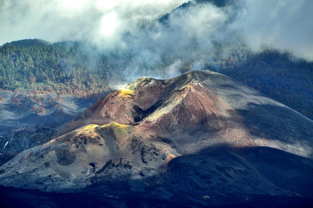 Tajogaite y las coladas recientes de Cumbre Vieja, La Palma