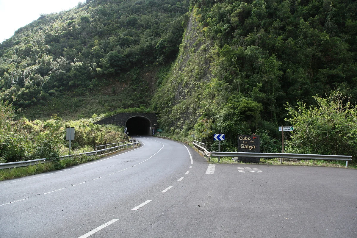 Cubo de la Galga, sendero de laurisilva en Puntallana, La Palma