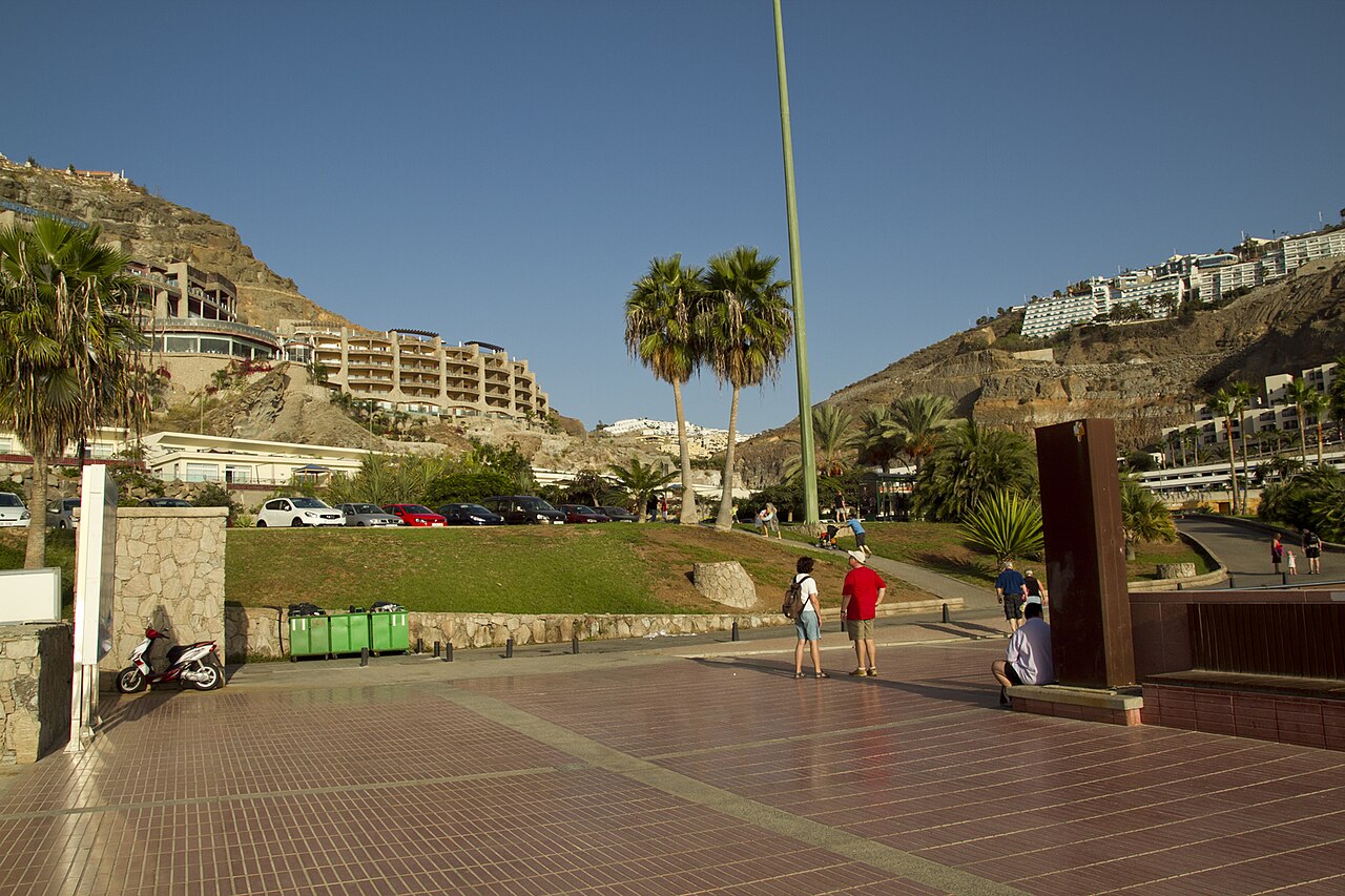 Playa de Amadores, Mogán